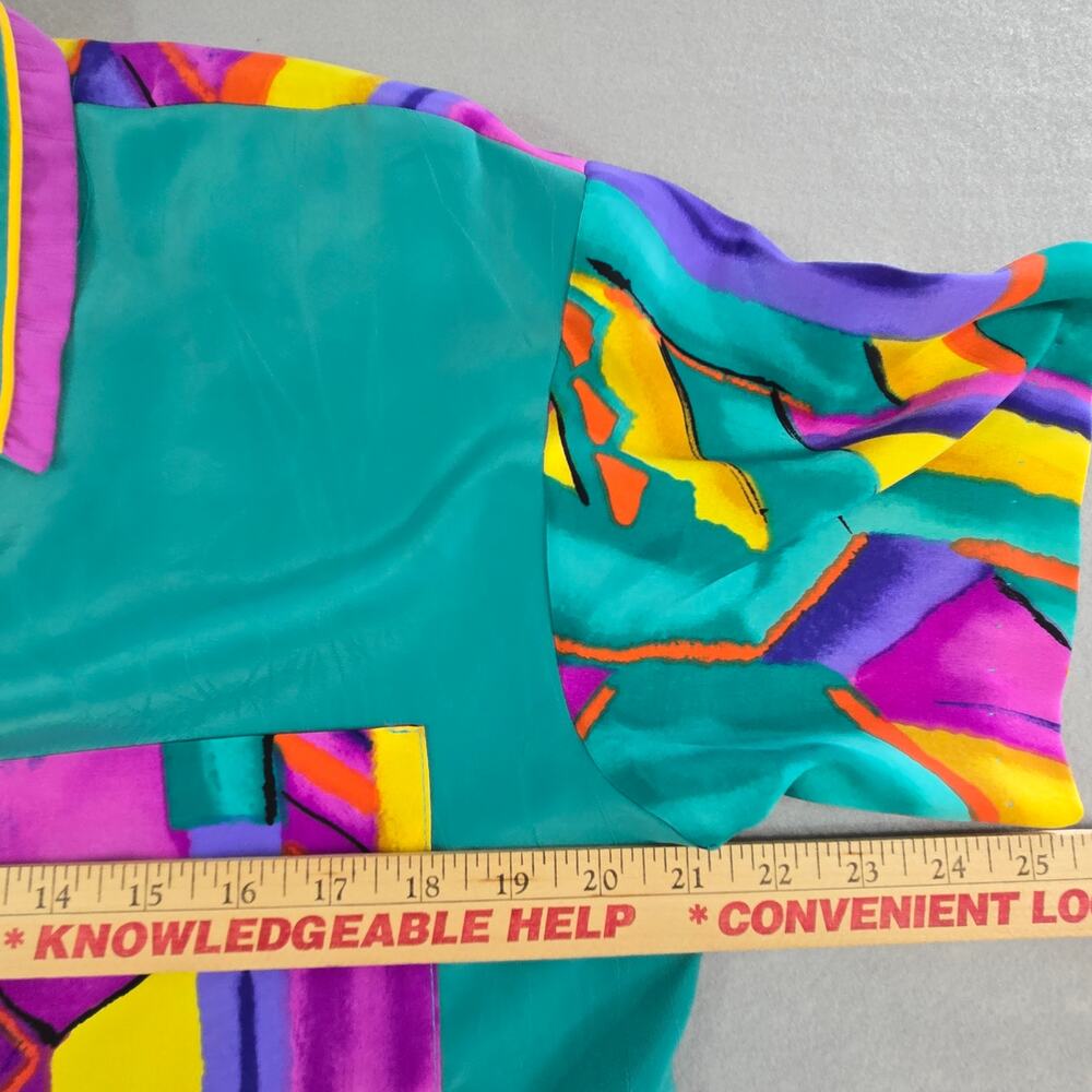 PREO-City Girl Women's Short Sleeved Shirt Green w/Multicolor Geometric Design - Picture 11 of 15